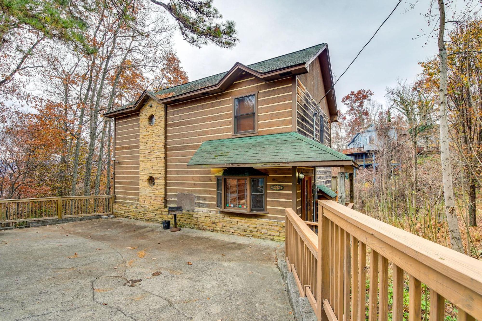 Pet-Friendly Gatlinburg Retreat With Hot Tub! Villa Dış mekan fotoğraf