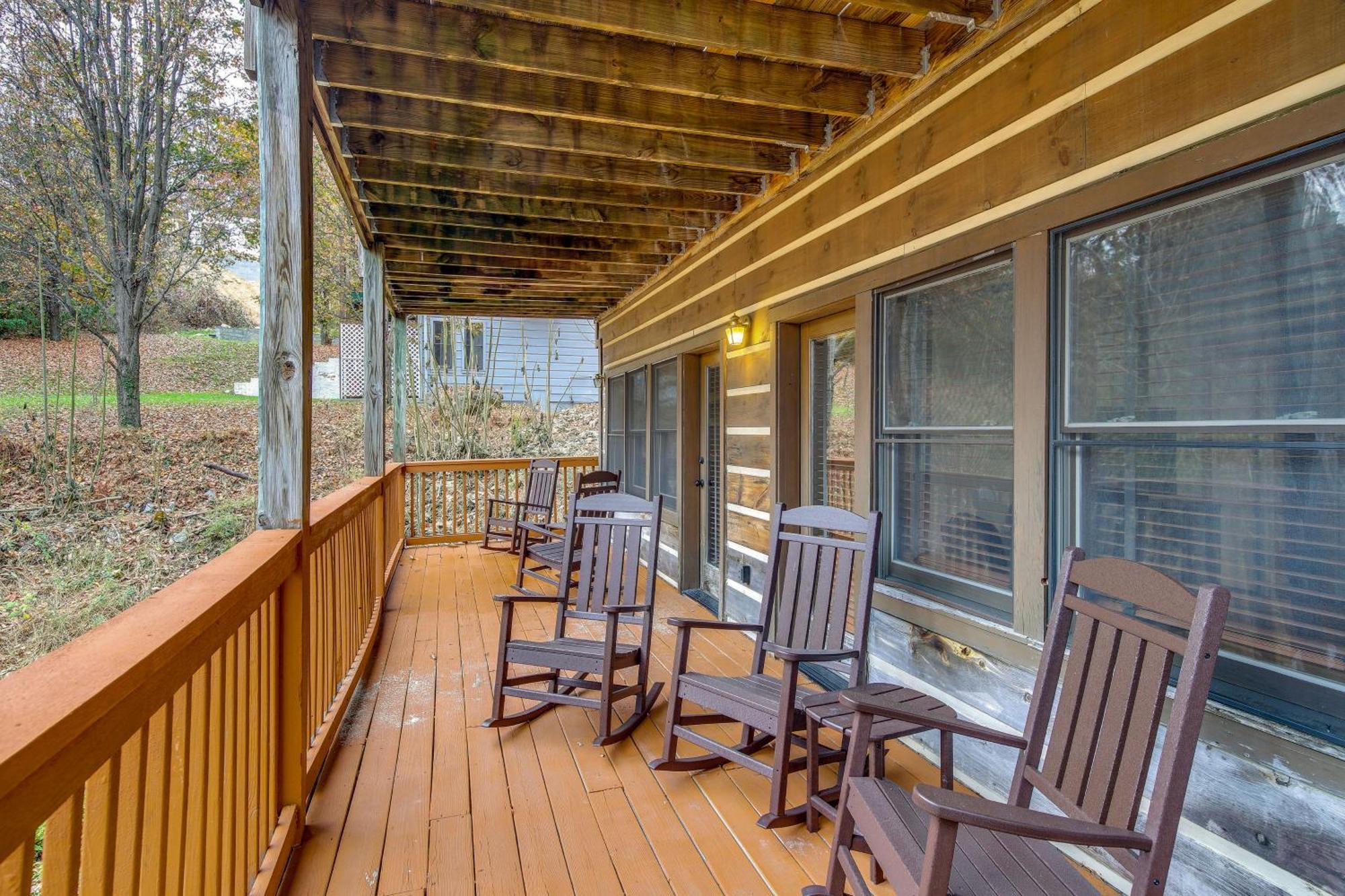 Pet-Friendly Gatlinburg Retreat With Hot Tub! Villa Dış mekan fotoğraf